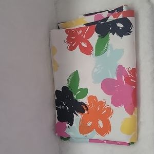 kate spade New York Flowerbox Table Cloth 84" x 60"